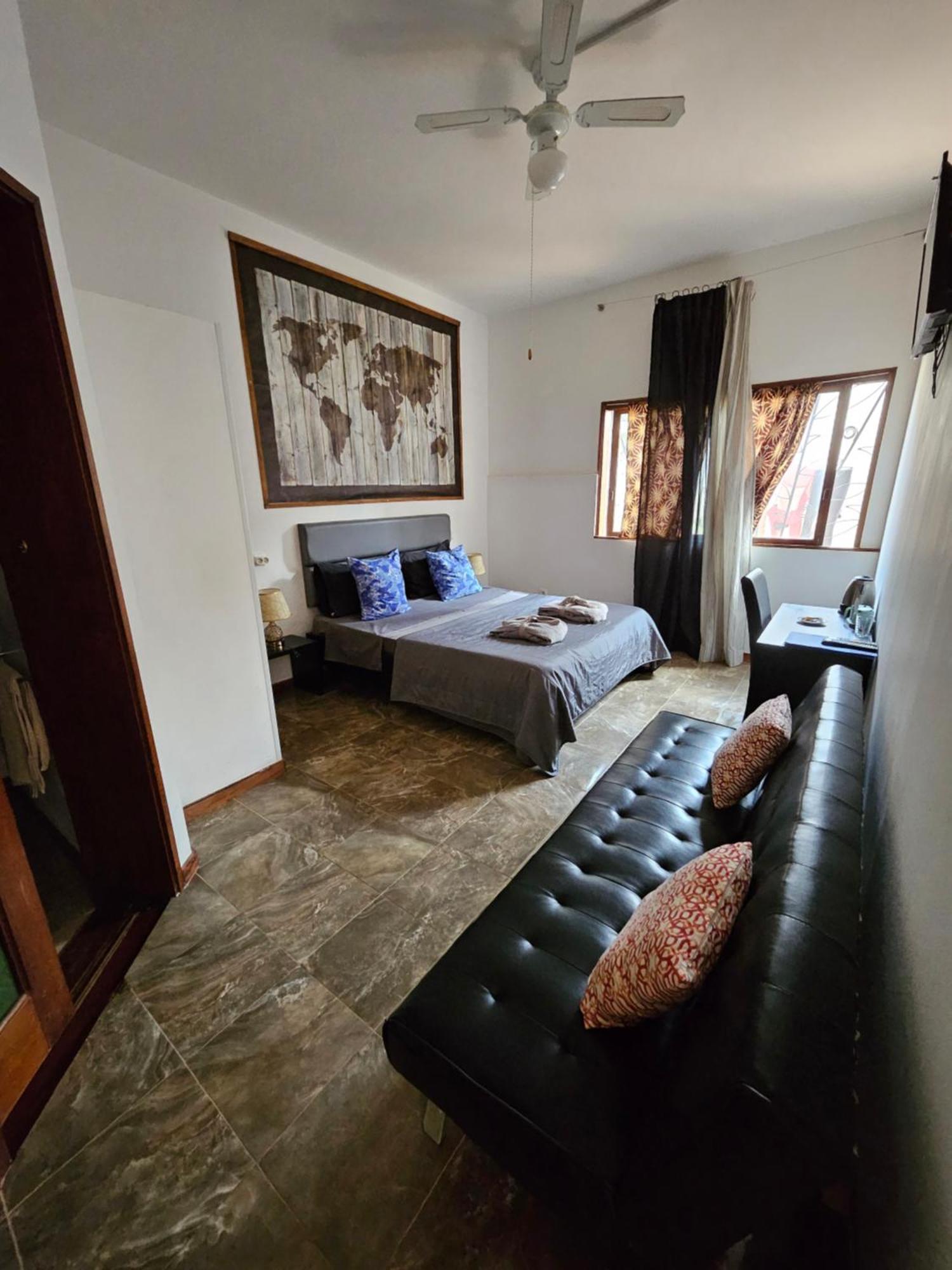 סנטה מריה Blue Eagle Guesthouse - Casa De Hospedes מראה חיצוני תמונה